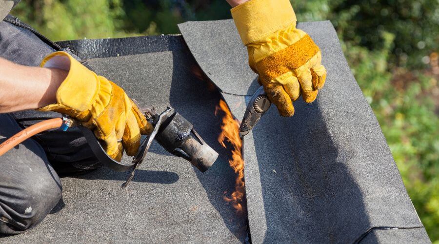 Professional gutter cleaning in Woodson, TX